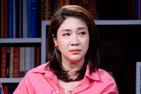 Mot my nhan Viet co moi tinh khong duoc Cong Vinh gio ra sao?-Hinh-5