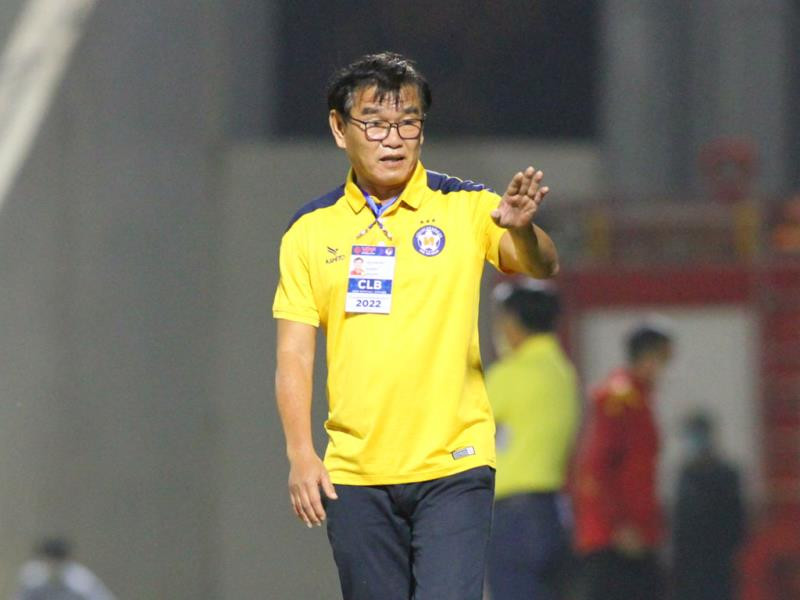 SHB Da Nang co nen thay tuong?