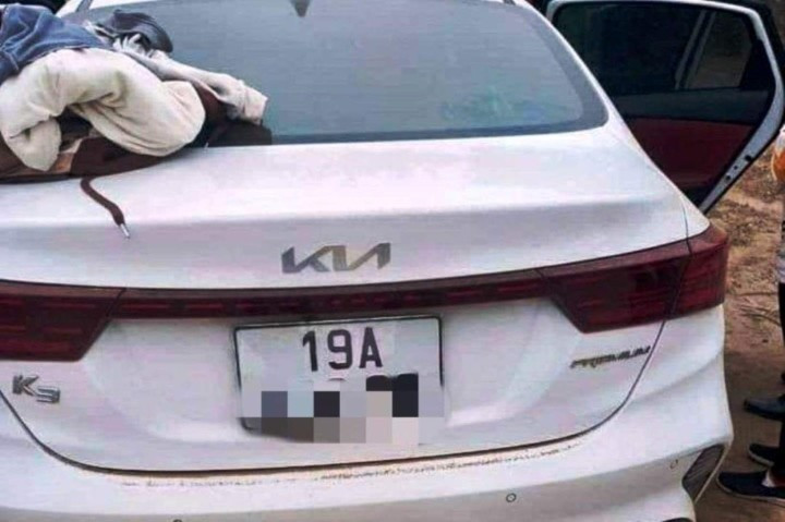 Xac minh nguyen nhan mot phu nu om 2 con nhay song tu tu