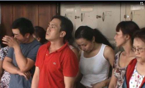 Nhiều đối tượng trong đường dây thầu đề bị bắt giữ cùng Thắng.