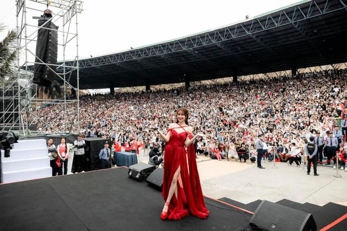 Van Toan cung hoi ban 