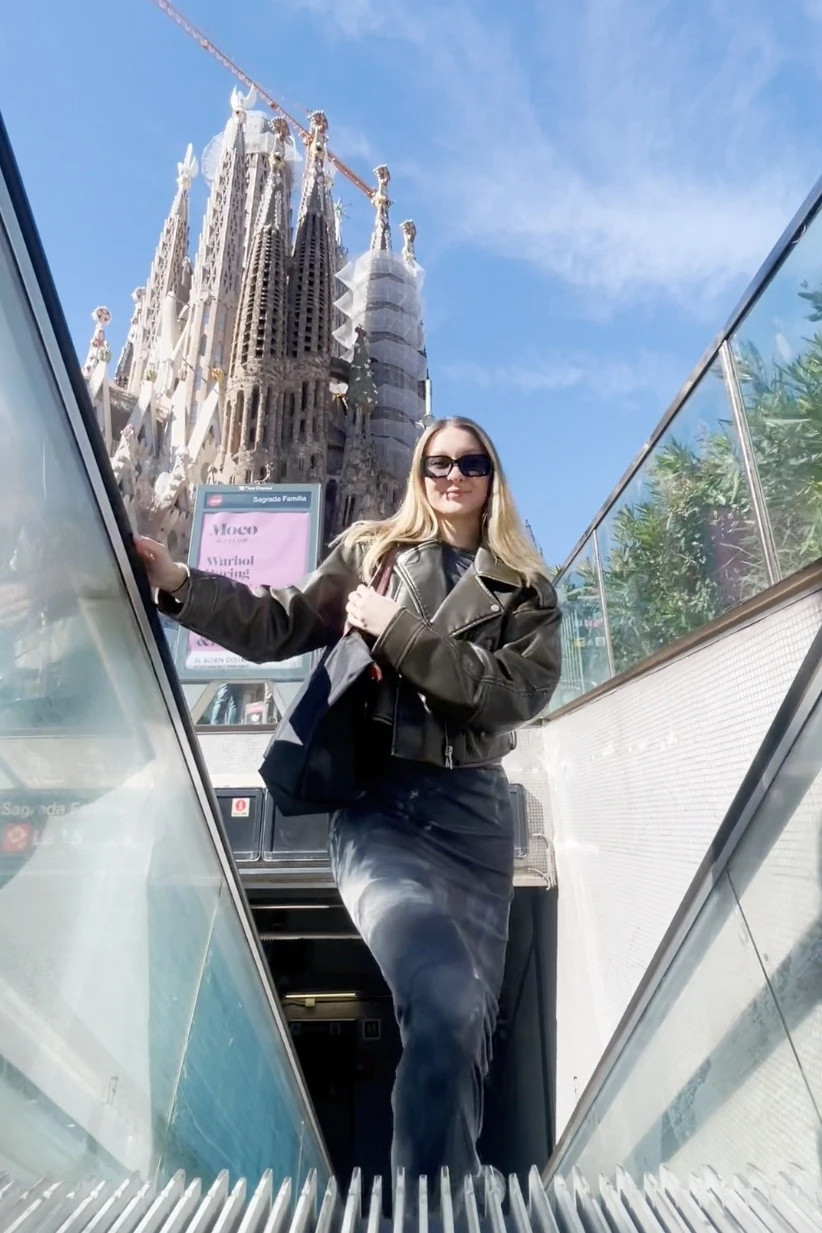 Ga tau dien noi tieng Tay Ban Nha cam quay video TikTok-Hinh-2