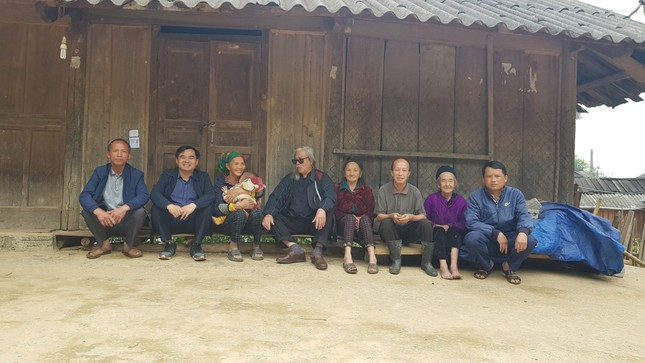 La lung phien cho duong bien Nam Can