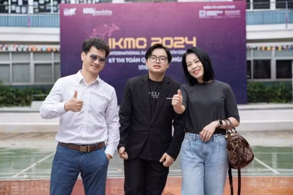 Bi Beo nha Xuan Bac tot nghiep cap hai, ngoai hinh thay doi nhieu-Hinh-5