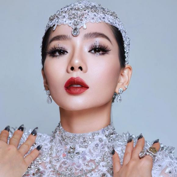 Le Quyen: 'Co tinh vui dap, nghiep bao ganh sao cho het?'-Hinh-2