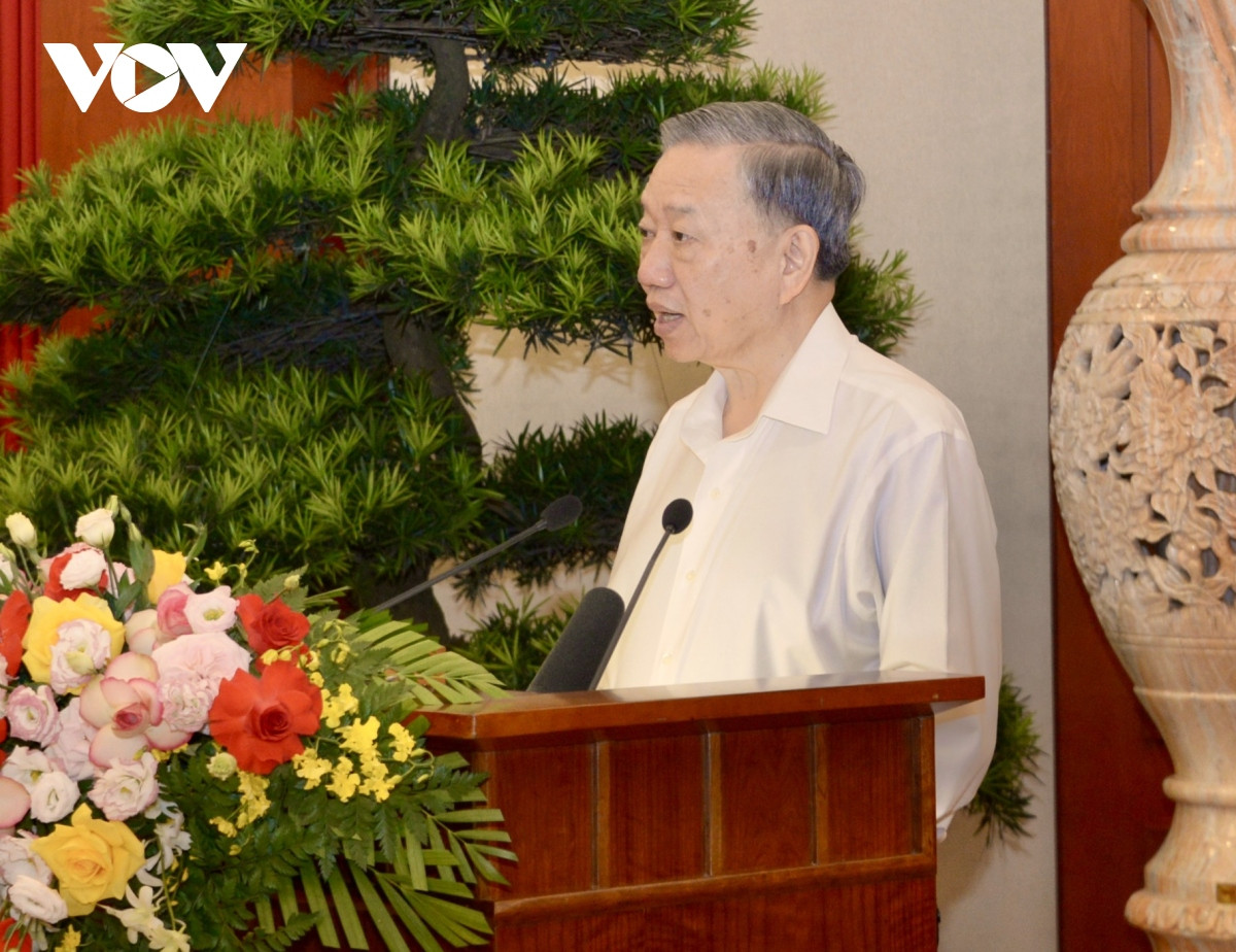 Tổng Bí thư, Chủ tịch nước gặp mặt lãnh đạo, nguyên lãnh đạo Đảng, Nhà nước - Hình 4 Tong Bi thu, Chu tich nuoc gap mat lanh dao, nguyen lanh dao Dang, Nha nuoc-Hinh-4