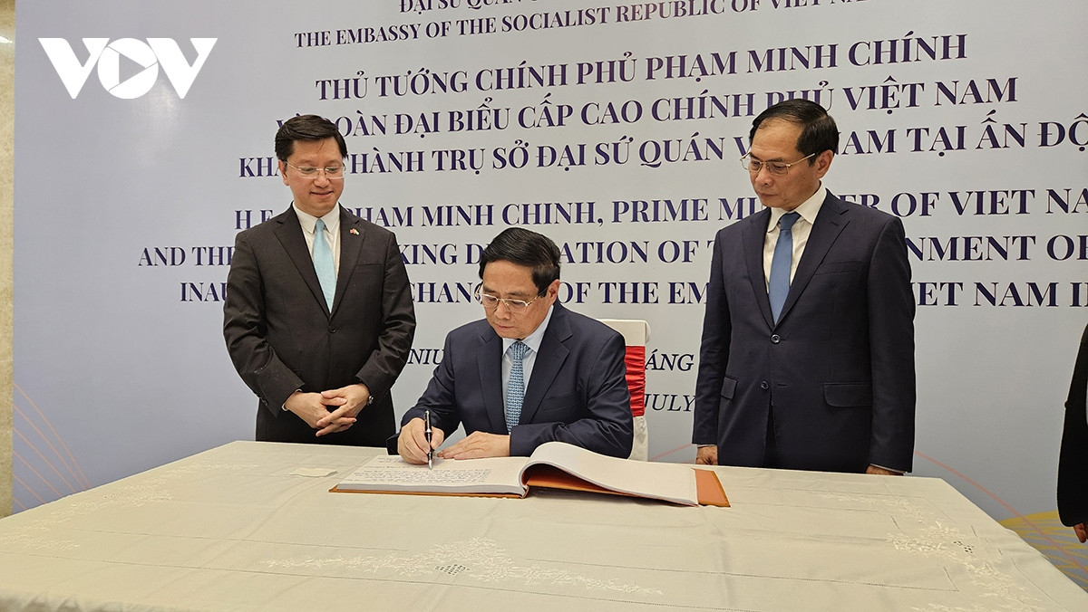 Thủ tướng Phạm Minh Chính gặp gỡ cộng đồng người Việt tại Ấn Độ - Hình 5 Thu tuong Pham Minh Chinh gap go cong dong nguoi Viet tai An Do-Hinh-5