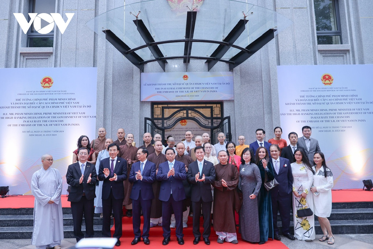 Thủ tướng Phạm Minh Chính gặp gỡ cộng đồng người Việt tại Ấn Độ - Hình 7 Thu tuong Pham Minh Chinh gap go cong dong nguoi Viet tai An Do-Hinh-7