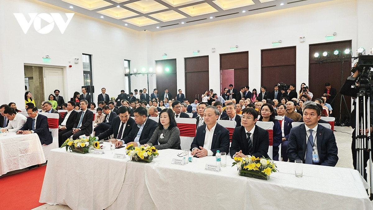 Thủ tướng Phạm Minh Chính gặp gỡ cộng đồng người Việt tại Ấn Độ - Hình 3 Thu tuong Pham Minh Chinh gap go cong dong nguoi Viet tai An Do-Hinh-3