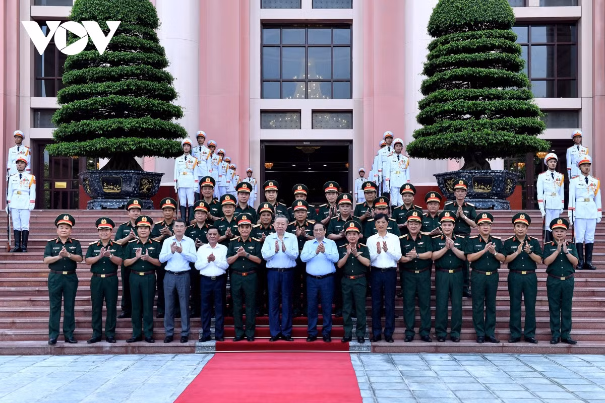 Tong Bi thu, Chu tich nuoc chu tri hoi nghi Ban Thuong vu Quan uy T.U-Hinh-2