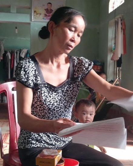 Bà Hà Thị Loan trao đổi với PV Kiến Thức.