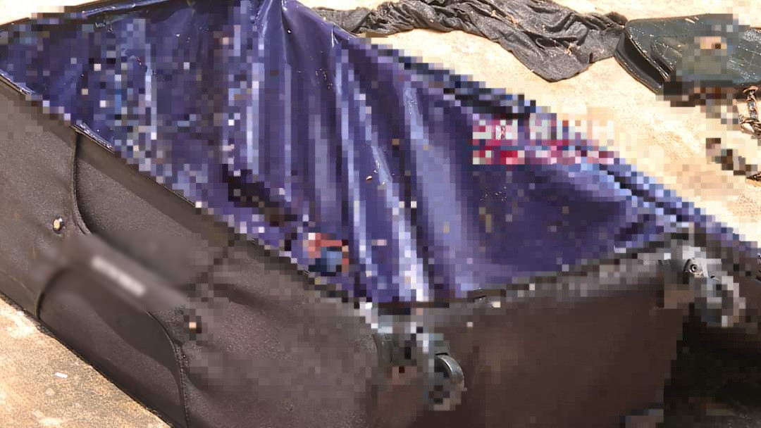 Nghi pham sat hai co gai, phan thi the nhet vao vali khai gi?