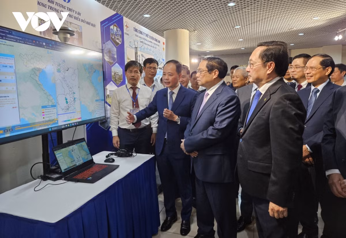 Thu tuong: Tiep tuc lan toa, tao dong luc cho su phat trien KHCN