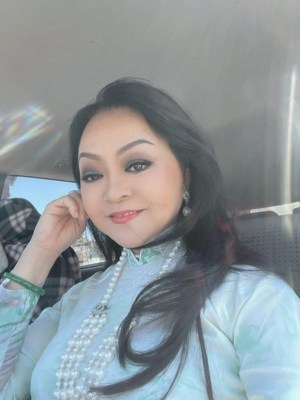 br/>Trong sự nghiệp, Hương Lan đã chinh phục hàng triệu khán giả bằng sự giản dị, mộc mạc ở từng bài hát.