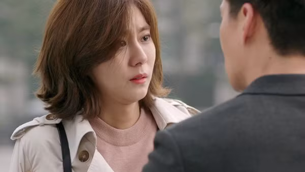 Vua ly hon vo cu da xin quay lai va su that dang long