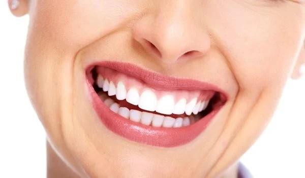  Người miệng rộng tính tình vui vẻ, ăn nói khéo léo, kết bạn tốt, dễ thu phục lòng người. Họ đi đến đâu cũng biết ăn ngon mặc đẹp. Bẩm sinh họ rất giỏi kinh doanh, chỉ cần khéo ăn khéo nói là làm ăn rất phất. (*Thông tin trong bài chỉ mang tính tham khảo, chiêm nghiệm).