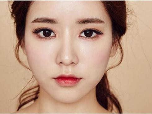  Cánh mũi to và săn chắc: Người có cánh mũi to, săn chắc hay bị chê xấu, thô nhưng đó lại là tướng mũi đại phú đại quý, thích hợp làm ăn buôn bán, tài lộc dồi dào.