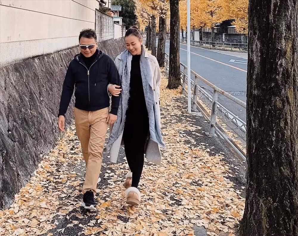 Loat sao Viet lam vo hai sung suong nhu ba hoang-Hinh-7