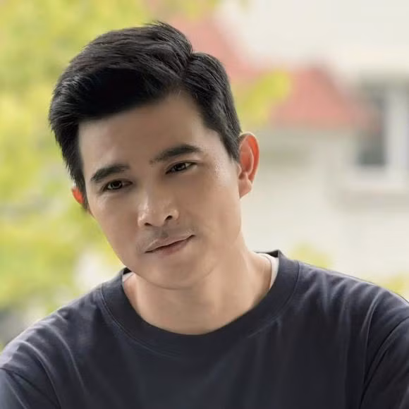 Quang Su noi ve vai dien trong 