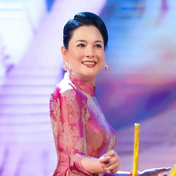 Chị là người có lối sống lành mạnh và tích cực, nhờ đó chị kéo dài được tuổi thanh xuân của mình. Khi trẻ chị có thói quen luyện tập rất chăm chỉ.