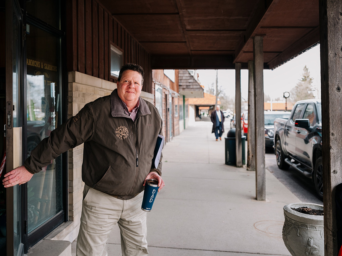 Các ngân hàng nhỏ thường bị cho là kém an toàn, và thực tế cũng cho thấy sau vụ SVB sụp đổ, các ngân hàng nhỏ bị rút tiền ồ ạt. Dù vậy, Kentland đến nay vẫn chưa chịu ảnh hưởng nào. Toàn bộ tiền gửi tại đây được bảo hiểm, nên khách hàng không có lý do để lo lắng.