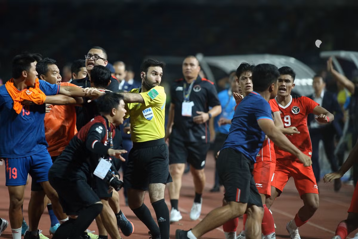 Se xu phat thich dang nhung nguoi hon chien voi U22 Indonesia