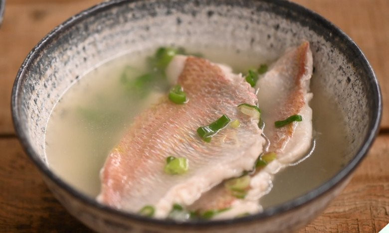 Nau canh ca cho ti “cay cay”, noi canh thom phuc, me chong khen-Hinh-4