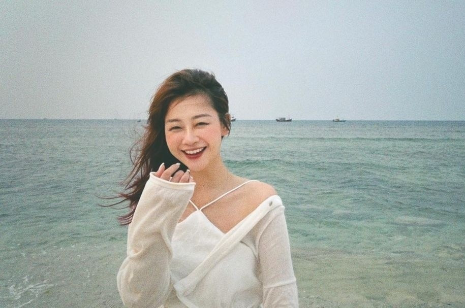 4 meo chup anh check-in bien dip he