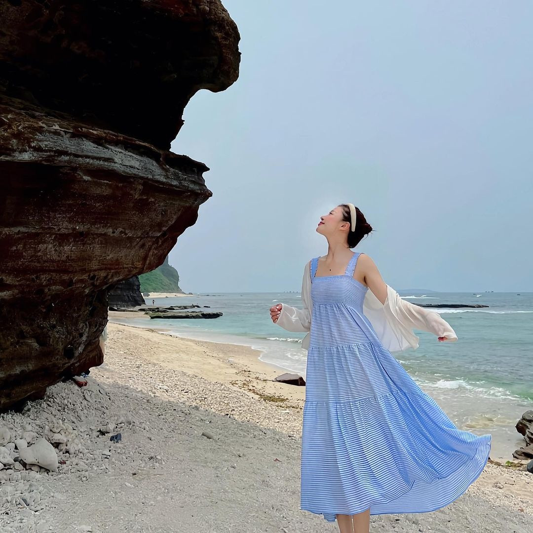 4 meo chup anh check-in bien dip he-Hinh-3