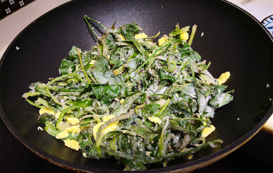 Loai rau dai moc khap noi hoa ra la thuoc quy, loi tieu, loi mat-Hinh-12