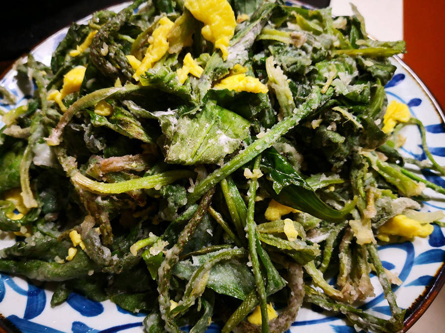 Loai rau dai moc khap noi hoa ra la thuoc quy, loi tieu, loi mat-Hinh-9