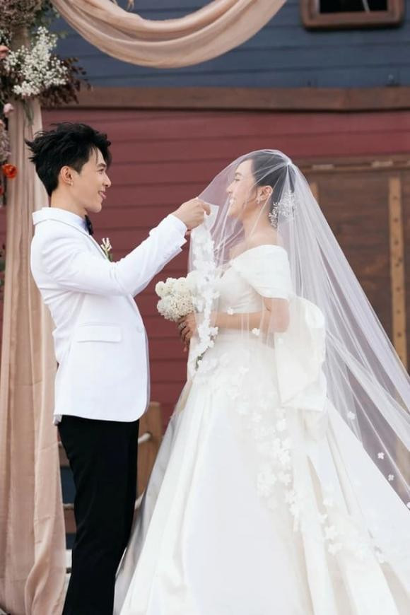 Anh Tu - Dieu Nhi quyet pha vo quy tac suot 7 nam yeu