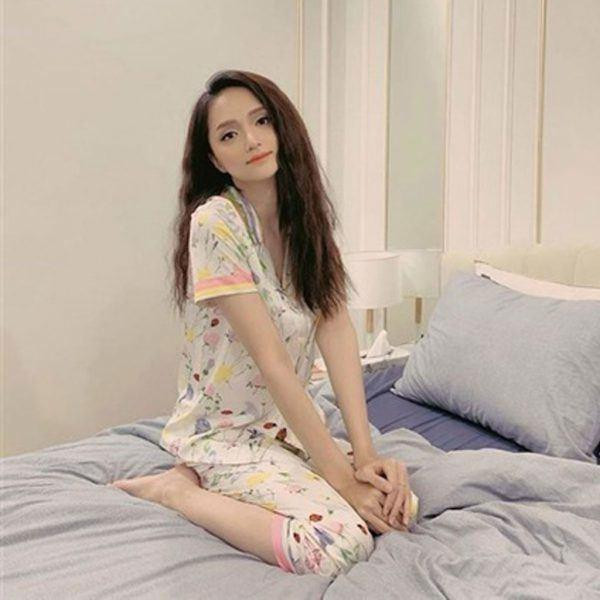 Nhà đầy đô la, mang bầu Đàm Thu Trang vẫn diện đồ chân chất - Hình 8 Nha day do la, mang bau Dam Thu Trang van dien do chan chat-Hinh-8