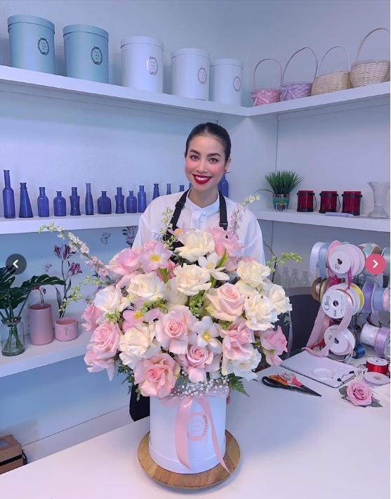 hông còn màng thế giới giải trí, giờ người đẹp chỉ mê hoa. Cô còn thổ lộ: "Hoa là cả thế giới đối với tôi".