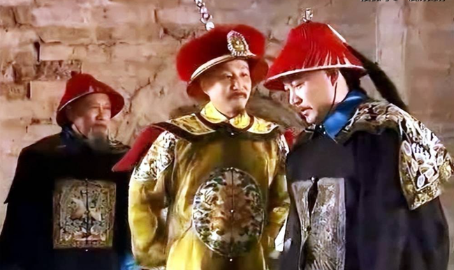 Khang Hi an socola, nhin huong dan hon 900 tu, lap tuc noi gi?-Hinh-3