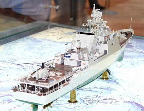 Tàu có khả năng chở một trực thăng Ka-27/28, ở đuôi tàu cũng được bố trí hệ thống phóng thẳng đứng tổ hợp tên lửa Klinok.