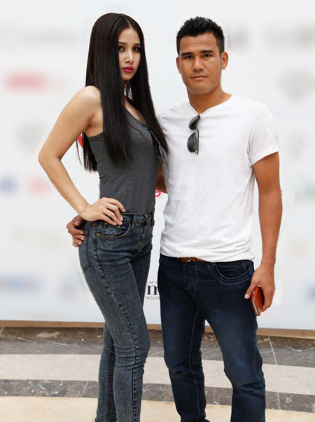 Đô con và có khuôn mặt vuông chữ điền rất nam tính, Phan Thanh Bình, chàng cầu thủ Đồng Tháp cũng rất có dáng người mẫu. Anh cũng thường xuất hiện trong những bộ ảnh tạo mẫu hấp dẫn cùng cô vợ người mẫu Thảo Trang của mình. Không cuốn hút kiểu công tử bảnh bao, Phan Thanh Bình quyến rũ phái đẹp bằng vẻ thuần chất nam tính, mạnh mẽ và có chút thô mộc.