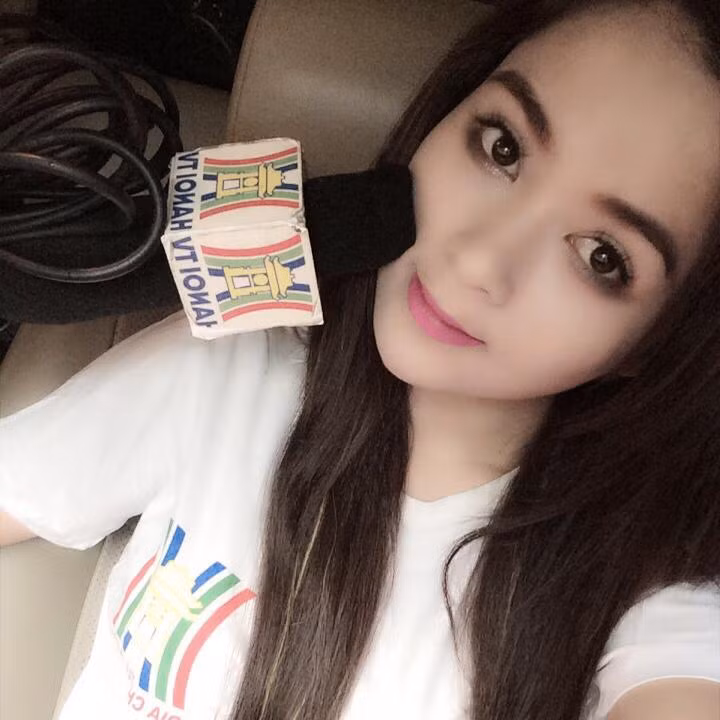 Sinh năm 1983 nhưng cô nàng trông trẻ, đẹp hơn nhiều so với tuổi thật của mình.