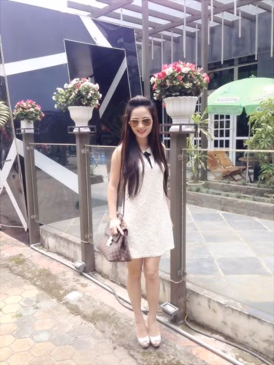 Trên trang cá nhân của mình, Phương Thảo thường xuyên khoe những bức ảnh đời thường, bên cạnh những hình ảnh trên đường tác nghiệp, đi quay phim, ghi hình, phỏng vấn của mình.