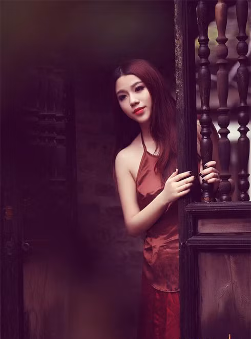 Tuy nhiên, sau nhiều tranh cãi, tác giả bộ ảnh đã lên tiếng và khẳng định cái tên "Chị Dậu 2014" là do những người chia sẻ bộ ảnh lên mạng tự đặt, đó không phải là tên gốc của bộ ảnh do nhiếp ảnh gia đặt.