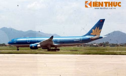 Máy bay bị trục trặc kỹ thuật phải hạ cánh gấp của Vietnam Airline.
