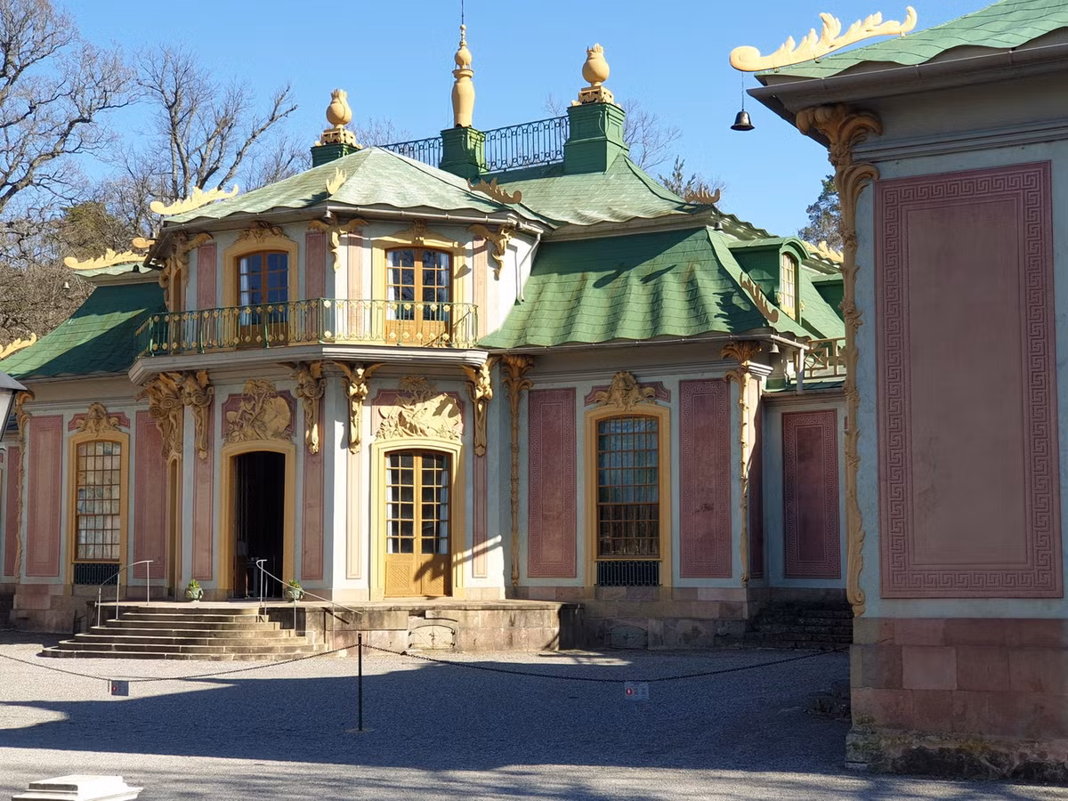 Vào thế kỷ 17-18, Trung Hoa được coi là một vùng đất đầy huyền thoại, là niềm đam mê của giới thượng lưu Thụy Điển. Ảnh: Charlessaumarezsmith.com.