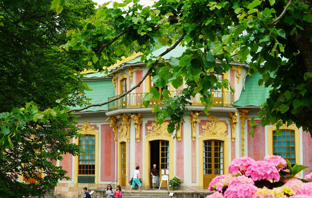 Vào năm 1991, Trung Hoa Các cùng các công trình khác trong quần thể Cung điện Drottningholm đã được UNESCO công nhận là Di sản văn hóa thế giới. Ảnh: Visit Stockholm.