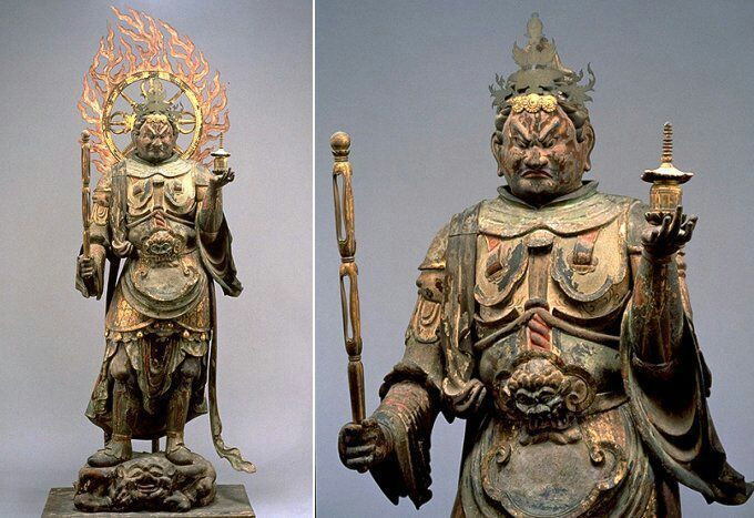 4. Bì Sa Môn Thiên (Bishamonten) hay thần chiến tranh, là hiện thân của thần Ấn Độ Tỳ Sa Môn. Vị thần này có vẻ ngoài dữ tợn, tay luôn cầm khí giới, sau lưng có quầng lửa.