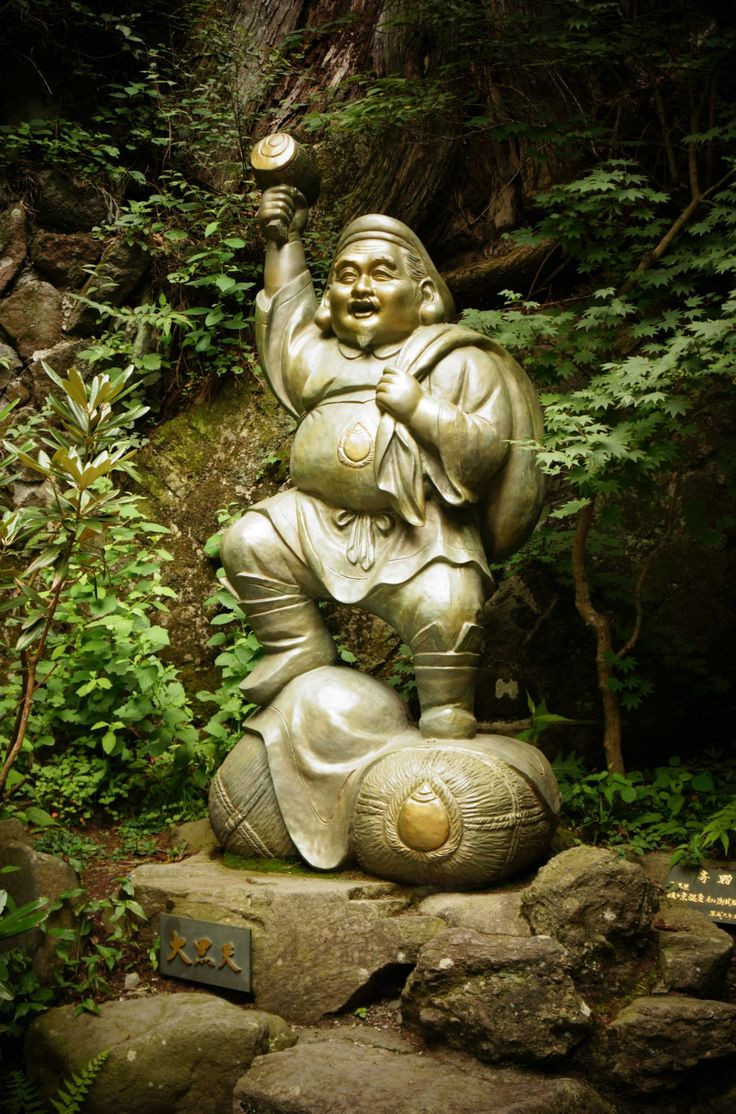 Đây là vị thần rất được những người làm nghề buôn bán sùng kính.