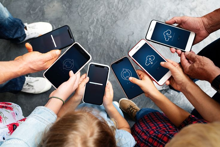 Khả năng chia sẻ tức thời và hầu như không có giới hạn này đã giúp tăng cường tính linh hoạt và khả năng làm việc theo nhóm của nhà báo trong quá trình sản xuất tin tức.