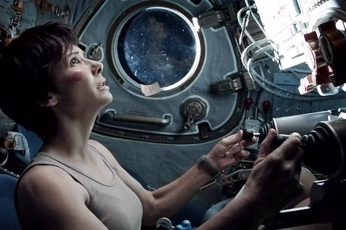Sandra Bullock trong Gravity.