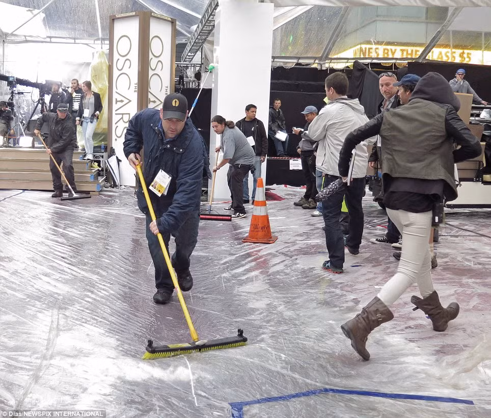 Cùng với đó, công tác chuẩn bị đang được gấp rút hoàn thành những khâu cuối cùng.