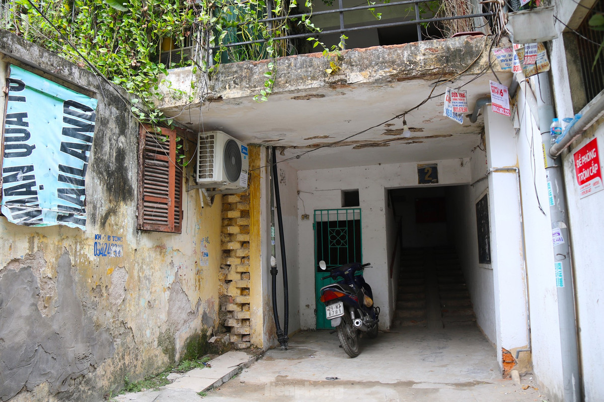 Mới đây, quận Đống Đa đã tổ chức Hội nghị công khai lấy ý kiến các cơ quan, tổ chức, cá nhân và cộng đồng dân cư với nhiệm vụ quy hoạch chi tiết 1/500 cải tạo, xây dựng lại 3 khu tập thể tại địa bàn 3 phường (Khương Thượng, Trung Tự, Kim Liên).