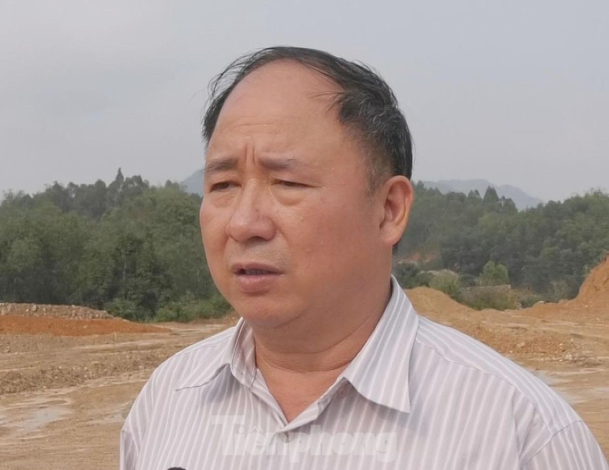 Bị cáo Duyệt đã tin tưởng cấp dưới, không chỉ đạo sâu sát, không trực tiếp làm việc và không biết đơn vị thi công tự lập dự toán, áp mã hiệu sai để nâng giá trị dự toán công trình. Ngoài ra, bị cáo còn lựa chọn đơn vị không đủ năng lực giám sát công trình. Tổng số ngân sách nhà nước (NSNN) bị thiệt hại do hành vi thiếu trách nhiệm của bị cáo là hơn 590 triệu đồng.